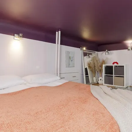 Artist's Dream Studio With Mezzanine By Renters Apartamento Varsóvia