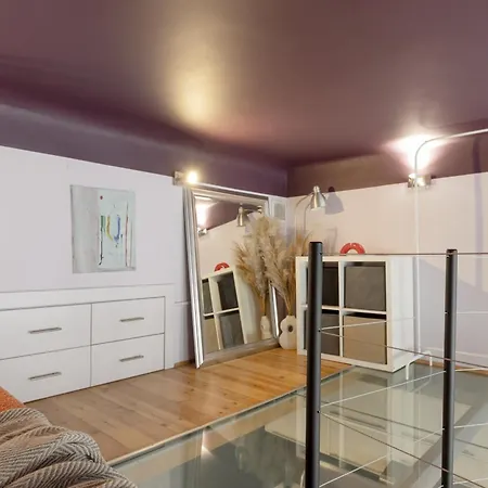 Апартаменты Artist's Dream Studio With Mezzanine By Renters Варшава